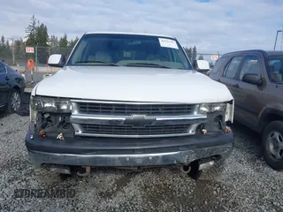 2001 Chevrolet Tahoe LT with VIN 1GNEK13T31J218674, listed as a IAAI auction lot 41529355 with 231,756 mi miles. Bid and sale history available at carsss.com. Image 13.