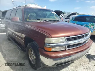 2000 Chevrolet Suburban LT with VIN 3GNFK16T3YG122555, listed as a Copart auction lot 76624964 with 193,236 mi miles and Non Repairable. Bid and sale history available at carsss.com. Image 4.