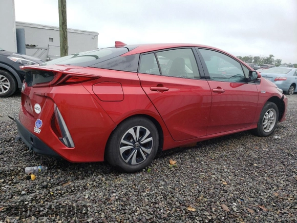 2017 Toyota Prius Plus with VIN JTDKARFP6H3035781, listed as a Copart auction lot 61357615 with 84,073 mi miles and Salvage title. Bid and sale history available at DreamBid. Image 3.