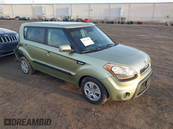 2012 Kia Soul with VIN KNDJT2A50C7391275, listed as a IAAI auction lot 41811882 with 112,630 mi miles. Bid and sale history available at carsss.com. Image 1.