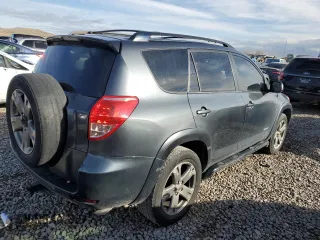 2008 Toyota RAV4 Sport with VIN JTMZK32V386012504, listed as a Copart auction lot 43440615 with 251,750 mi miles and Clean title. Bid and sale history available at DreamBid. Image 3.