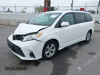 2020 Toyota Sienna LE Auto Access Seat с VIN 5TDKZ3DC0LS044909, выставлен на аукционе IAAI как лот 42289084 с пробегом 71 090 миль миль и . История ставок и продаж доступна на DreamBid. Изображение 2.