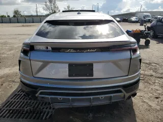 2021 Lamborghini Urus z VIN ZPBUA1ZL5MLA11591, wystawiony jako Copart lot #71260894 z przebiegiem Nie podano mil oraz Tytuł czysty. Historia ofert i sprzedaży dostępna na DreamBid. Obrazek 6.