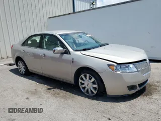 2010 Lincoln MKZ z VIN 3LNHL2GC0AR656881, wystawiony jako Copart lot #57591735 z przebiegiem 76 596 mil mil oraz Szkoda całkowita • Salvage title. Historia ofert i sprzedaży dostępna na DreamBid. Obrazek 4.