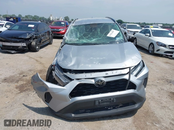 2022 Toyota RAV4 XLE with VIN 2T3P1RFV5NW260495, listed as a IAAI auction lot 42321407 with 69,538 mi miles and . Bid and sale history available at DreamBid. Image 12.