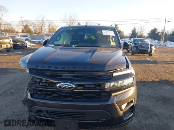 2023 Ford Expedition Limited with VIN 1FMJU2A89PEA48856, listed as a IAAI auction lot 41287594 with 13,891 mi miles. Bid and sale history available at carsss.com. Image 12.
