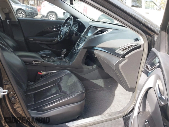 2014 Hyundai Azera Limited with VIN KMHFH4JG0EA368973, listed as a IAAI auction lot 41656545 with 108,631 mi miles and . Bid and sale history available at carsss.com. Image 5.