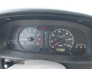 2002 Isuzu Rodeo z VIN 4S2DM58W924321403, wystawiony jako IAAI lot #41503572 z przebiegiem 235 072 mil mil oraz . Historia ofert i sprzedaży dostępna na DreamBid. Obrazek 7.