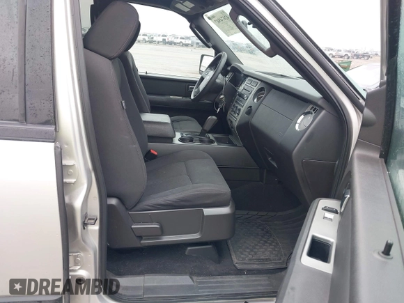 2007 Ford Expedition XLT with VIN 1FMFU16597LA66025, listed as a IAAI auction lot 42074947 with 128,023 mi miles and . Bid and sale history available at DreamBid. Image 5.