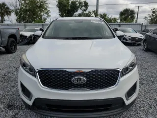 2018 Kia Sorento LX with VIN 5XYPG4A36JG367832, listed as a Copart auction lot 52504895 with 40,281 mi miles and Salvage Title. Bid and sale history available at carsss.com. Image 5.