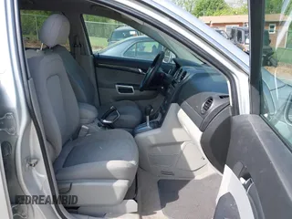 2009 Saturn VUE XE z VIN 3GSCL33PX9S540190, wystawiony jako IAAI lot #42086666 z przebiegiem 171 519 mil mil oraz . Historia ofert i sprzedaży dostępna na DreamBid. Obrazek 5.
