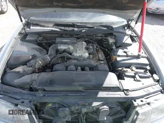 1991 Lexus LS z VIN JT8UF11E4M0066619, wystawiony jako IAAI lot #41840808 z przebiegiem 368 205 mil mil oraz . Historia ofert i sprzedaży dostępna na DreamBid. Obrazek 10.