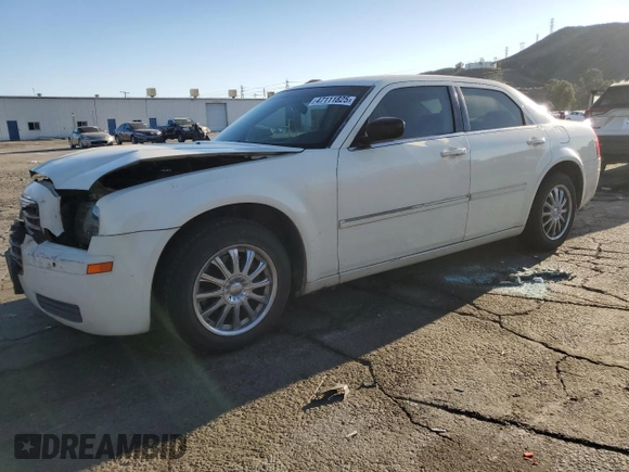 2007 Chrysler 300 with VIN 2C3KA43R77H732806, listed as a Copart auction lot 47111825 with 104,639 mi miles and Salvage Title. Bid and sale history available at DreamBid. Image 1.