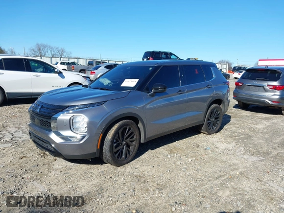 2022 Mitsubishi Outlander SE with VIN JA4J4UA86NZ070121, listed as a IAAI auction lot 41173193 with 39,541 mi miles. Bid and sale history available at carsss.com. Image 2.