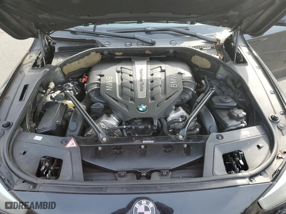 2012 BMW 5 Series Gran Turismo 550i xDrive with VIN WBASP4C55CC899862, listed as a Copart auction lot 43468565 with 177,669 mi miles and Clean Title. Bid and sale history available at carsss.com. Image 11.