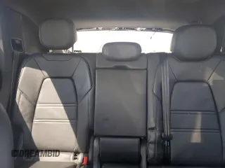 2021 Porsche Cayenne z VIN WP1AA2AY0MDA00689, wystawiony jako Copart lot #54452105 z przebiegiem 35 799 mil mil oraz Szkoda całkowita • Salvage title. Historia ofert i sprzedaży dostępna na DreamBid. Obrazek 10.