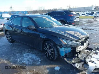 2022 Nissan Altima 2.5 SR with VIN 1N4BL4CV6NN303850, listed as a IAAI auction lot 41540774 with 65,283 mi miles. Bid and sale history available at carsss.com. Image 1.