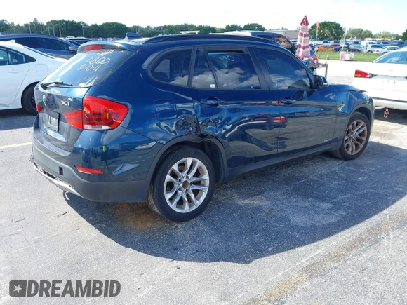 2015 BMW X1 xDrive28i z VIN WBAVL1C57FVY30820, wystawiony jako IAAI lot #40693352 z przebiegiem 111 221 mil mil oraz . Historia ofert i sprzedaży dostępna na DreamBid. Obrazek 4.