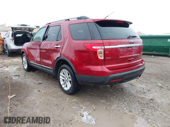 2013 Ford Explorer XLT with VIN 1FM5K7D94DGB68900, listed as a IAAI auction lot 41090687 with 219,170 mi miles and . Bid and sale history available at carsss.com. Image 3.