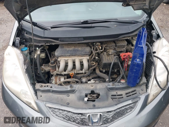 2011 Honda Fit Sport z VIN JHMGE8H51BC003715, wystawiony jako IAAI lot #42108476 z przebiegiem 174 228 mil mil oraz . Historia ofert i sprzedaży dostępna na DreamBid. Obrazek 10.