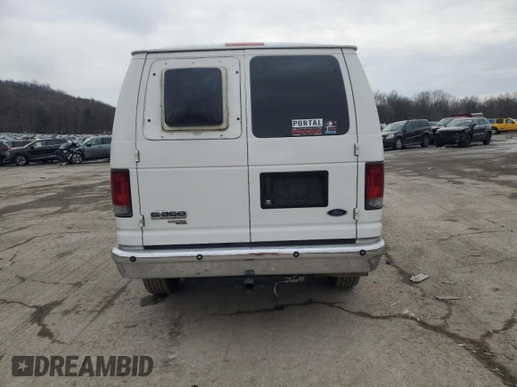 2008 Ford Econoline Passenger XL with VIN 1FBNE31L48DA80204, listed as a Copart auction lot 43873375 with 181,378 mi miles and Salvage Title. Bid and sale history available at carsss.com. Image 6.