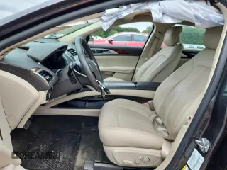 2016 Lincoln MKZ z VIN 3LN6L2G94GR613505, wystawiony jako Copart lot #60842925 z przebiegiem 55 154 mil mil oraz Szkoda całkowita • Salvage title. Historia ofert i sprzedaży dostępna na DreamBid. Obrazek 7.