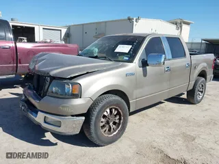 2004 Ford F-150 XLT with VIN 1FTRW12W44KD39562, listed as a IAAI auction lot 41397712 with 249,970 mi miles. Bid and sale history available at carsss.com. Image 17.