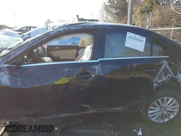 2016 Volkswagen Jetta Sedan 1.8T SEL with VIN 3VWL07AJ5GM342545, listed as a IAAI auction lot 41520364 with 1 mi miles. Bid and sale history available at carsss.com. Image 13.