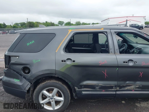 2017 Ford Explorer XLT with VIN 1FM5K8D83HGB04575, listed as a IAAI auction lot 42523277 with 94,272 mi miles and . Bid and sale history available at DreamBid. Image 6.