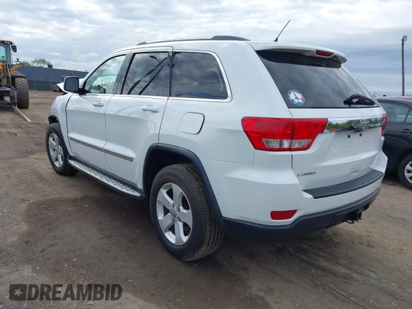 2013 Jeep Grand Cherokee Laredo с VIN 1C4RJFAG1DC549004, выставлен на аукционе IAAI как лот 42193799 с пробегом Не указан миль и . История ставок и продаж доступна на DreamBid. Изображение 3.