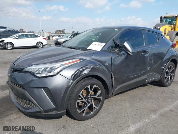 2020 Toyota C-HR LE with VIN JTNKHMBX6L1081650, listed as a IAAI auction lot 41435928 with 62,256 mi miles. Bid and sale history available at carsss.com. Image 6.
