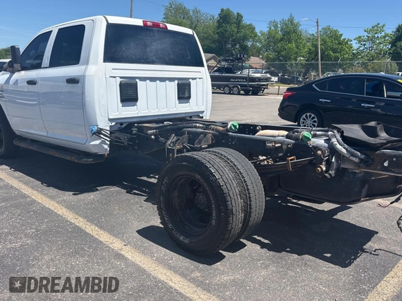 2018 Ram 3500 Tradesman z VIN 3C7WRTCL4JG346558, wystawiony jako Copart lot #54569225 z przebiegiem 255 163 mil mil oraz Czysty tytuł • Clean title. Historia ofert i sprzedaży dostępna na DreamBid. Obrazek 3.