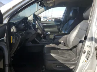 2011 Kia Sorento SX with VIN 5XYKW4A28BG170568, listed as a Copart auction lot 44372555 with 218,737 mi miles and Salvage Title. Bid and sale history available at carsss.com. Image 7.