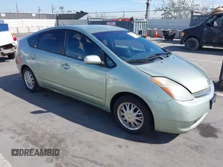 2008 Toyota Prius with VIN JTDKB20U283428437, listed as a IAAI auction lot 42018524 with 124,590 mi miles. Bid and sale history available at carsss.com. Image 1.