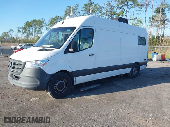 2021 Mercedes-Benz Sprinter Cargo with VIN W1Y4ECHYXMT078168, listed as a IAAI auction lot 41796015 with 14,472 mi miles and . Bid and sale history available at carsss.com. Image 19.