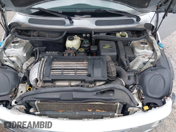 2005 MINI Hardtop S with VIN WMWRE33445TD93578, listed as a IAAI auction lot 42044654 with 150,123 mi miles and . Bid and sale history available at DreamBid. Image 10.