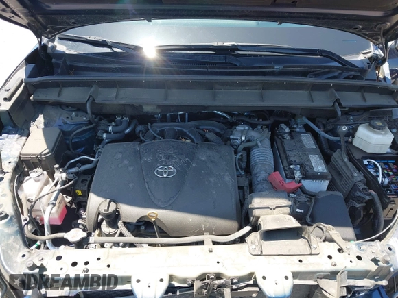 2022 Toyota Highlander LE with VIN 5TDZZRAH2NS550598, listed as a IAAI auction lot 42317212 with 42,102 mi miles and . Bid and sale history available at DreamBid. Image 10.