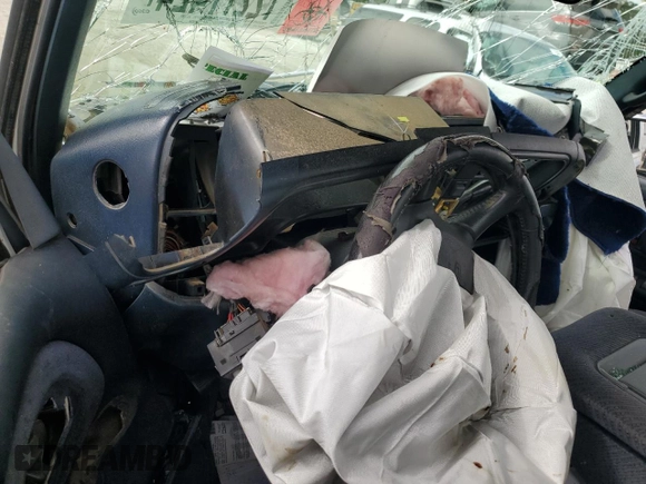 1998 Chevrolet Silverado 1500 with VIN 1GCEK14R8WE171234, listed as a Copart auction lot 72277424 with Not Provided miles and Salvage Title. Bid and sale history available at DreamBid. Image 8.