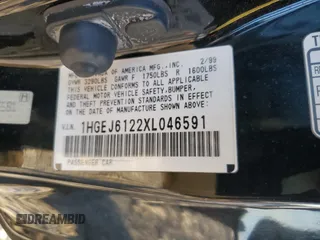 1999 Honda Civic DX with VIN 1HGEJ6122XL046591, listed as a Copart auction lot 84699384 with 236,166 mi miles and Salvage Title. Bid and sale history available at carsss.com. Image 12.