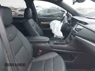 2021 Cadillac XT6 Luxury with VIN 1GYKPAR42MZ137548, listed as a IAAI auction lot 41630991 with 23,793 mi miles. Bid and sale history available at carsss.com. Image 5.