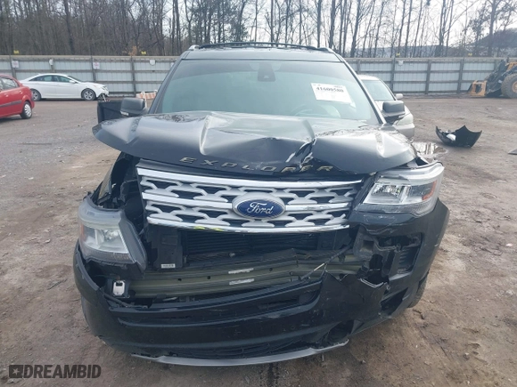2019 Ford Explorer XLT with VIN 1FM5K7DH8KGA63524, listed as a IAAI auction lot 41600580 with 118,243 mi miles. Bid and sale history available at carsss.com. Image 12.