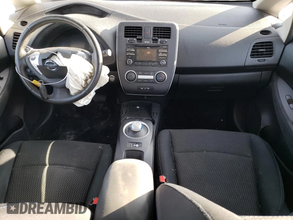 2015 Nissan LEAF SV with VIN 1N4AZ0CP3FC305864, listed as a Copart auction lot 70217143 with 48,257 mi miles. Bid and sale history available at carsss.com. Image 8.