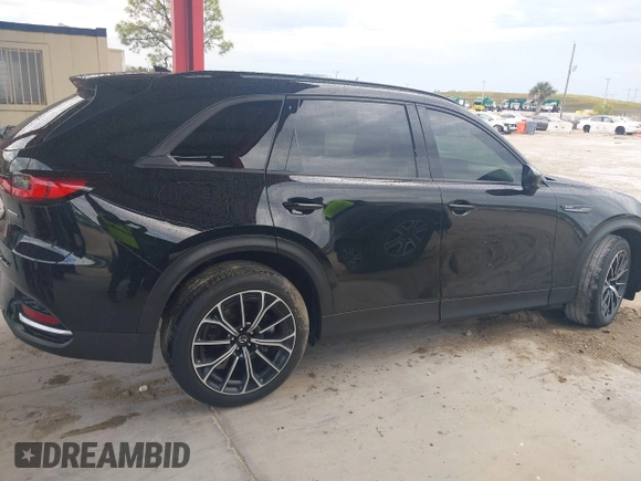 2025 Mazda CX-70 Premium Plus with VIN JM3KJEHA2S1111590, listed as a IAAI auction lot 41650609 with 5,377 mi miles and . Bid and sale history available at DreamBid. Image 13.