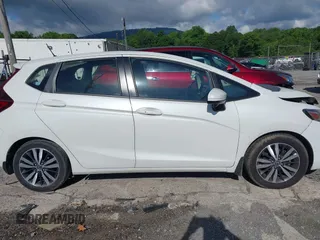2017 Honda Fit EX с VIN JHMGK5H72HS017257, выставлен на аукционе IAAI как лот 42288191 с пробегом 61 508 миль миль и . История ставок и продаж доступна на DreamBid. Изображение 13.