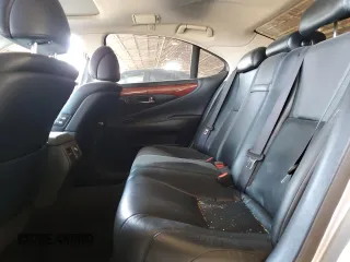 2012 Lexus LS 460 z VIN JTHCL5EF0C5014758, wystawiony jako Copart lot #55620645 z przebiegiem 154 717 mil mil oraz Czysty tytuł • Clean title. Historia ofert i sprzedaży dostępna na DreamBid. Obrazek 10.