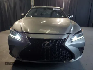 2021 Lexus ES with VIN 58AGZ1B17MU086913, listed as a Copart auction lot 81472824 with 27,013 mi miles and Clean Title. Bid and sale history available at carsss.com. Image 5.
