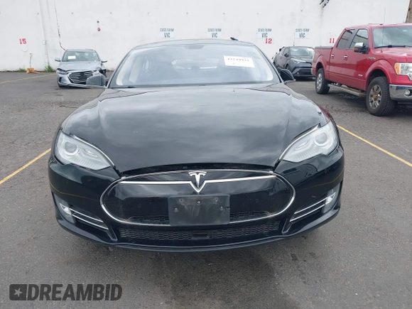 2014 Tesla Model S 60 с VIN 5YJSA1H10EFP48975, выставлен на аукционе IAAI как лот 42249935 с пробегом 105 524 миль миль и . История ставок и продаж доступна на DreamBid. Изображение 12.