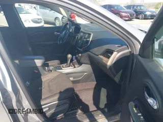 2016 Jeep Cherokee 75th Anniversary with VIN 1C4PJLCB5GW287420, listed as a IAAI auction lot 41984043 with 145,577 mi miles. Bid and sale history available at carsss.com. Image 5.