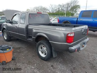 2004 Ford Ranger XL with VIN 1FTYR14U14PA61284, listed as a IAAI auction lot 41967952 with 193,680 mi miles. Bid and sale history available at carsss.com. Image 3.