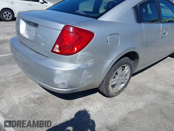 2006 Saturn ION z VIN 1G8AN15F66Z105150, wystawiony jako IAAI lot #41752428 z przebiegiem 110 857 mil mil oraz . Historia ofert i sprzedaży dostępna na DreamBid. Obrazek 18.